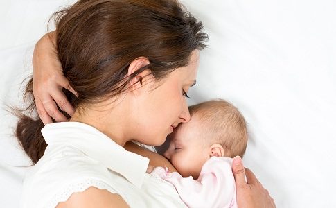 Полезные советы: чем лечить понос у кормящей мамы