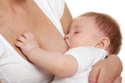 Положительное влияние грудного вскармливания на сон младенца